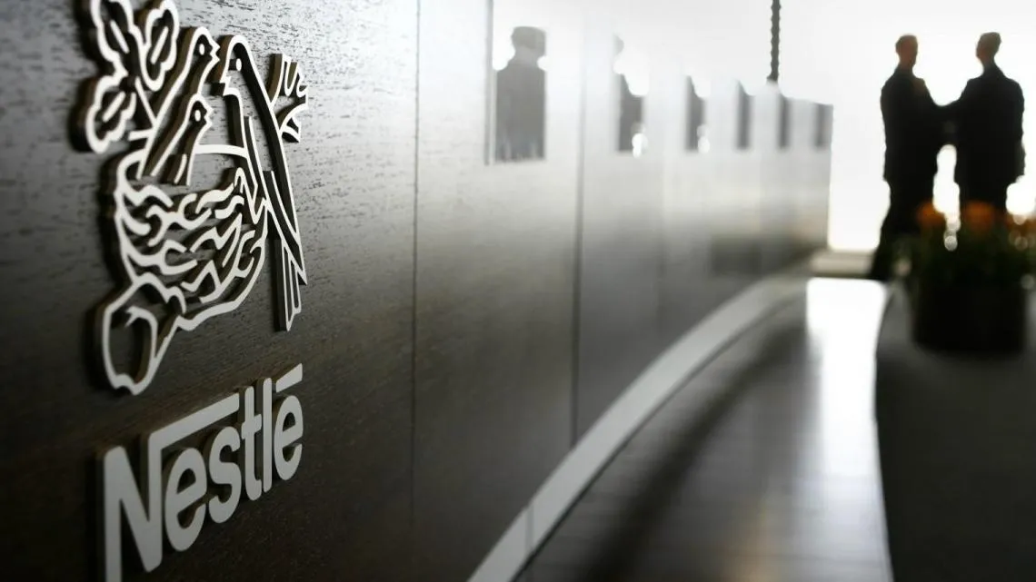 Siguiendo una crisis de reputación en tiempo real: Nestlé, sus marcas insanas y las malas críticas hacía la empresa