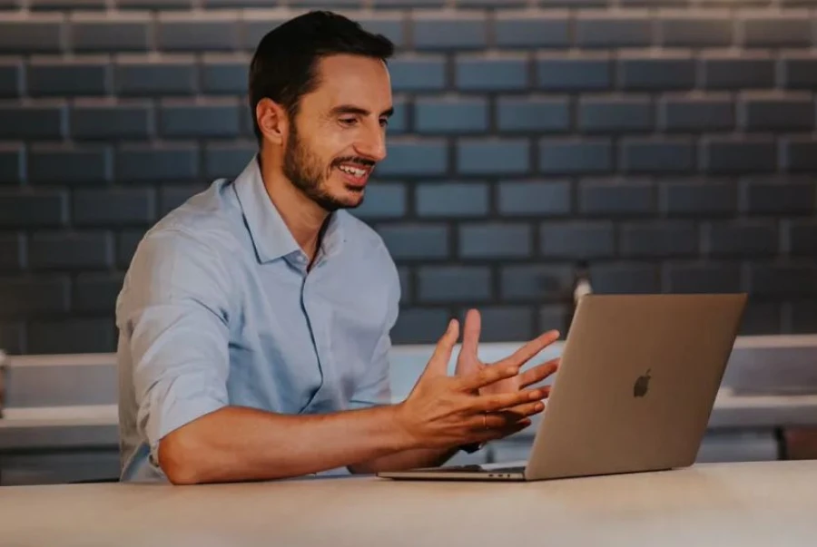 El 60% de las empresas en España ya busca perfiles de vendedores híbridos para sus equipos comerciales