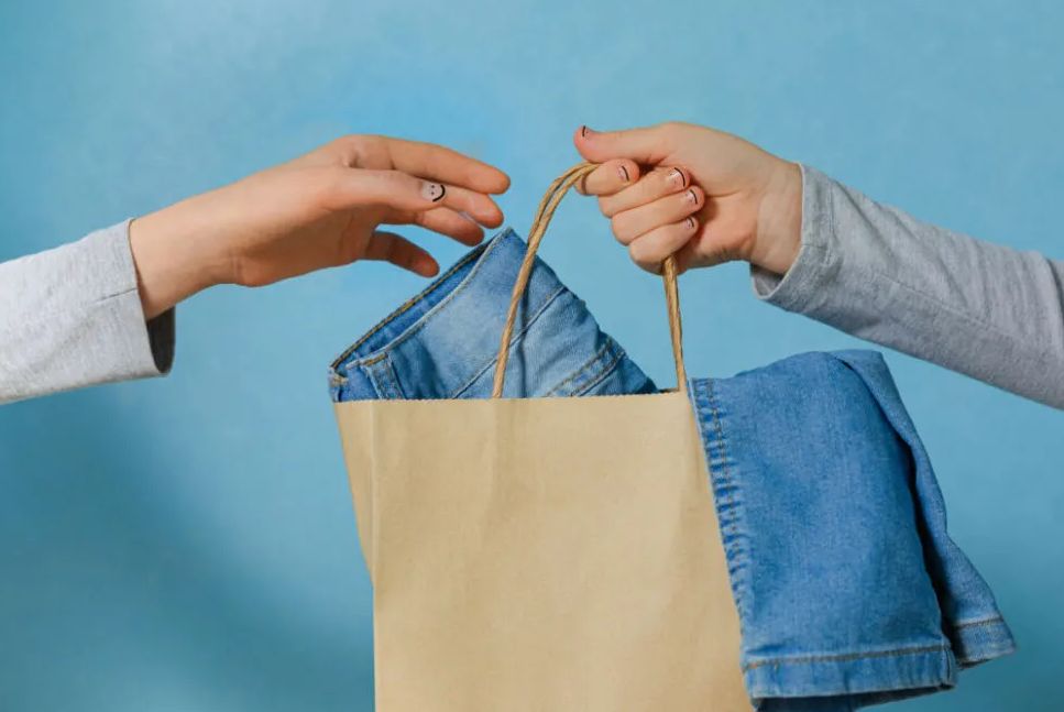 Las marcas se acercan al recommerce cumpliendo con las leyes de sostenibilidad mientras los consumidores priorizan el precio