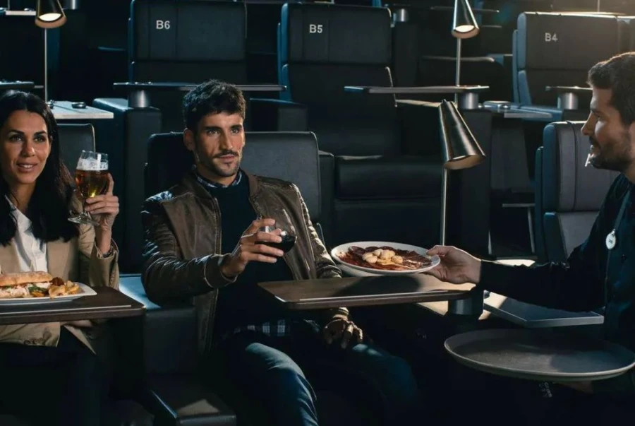 Cómo las Salas de Cine se han reinventado como epicentro de estrategias de marketing y experiencias inmersivas