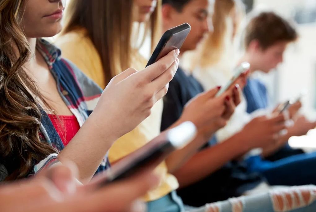 Para llegar a los jóvenes de hoy, no es posible idear ni planificar una estrategia que no contemple las redes sociales