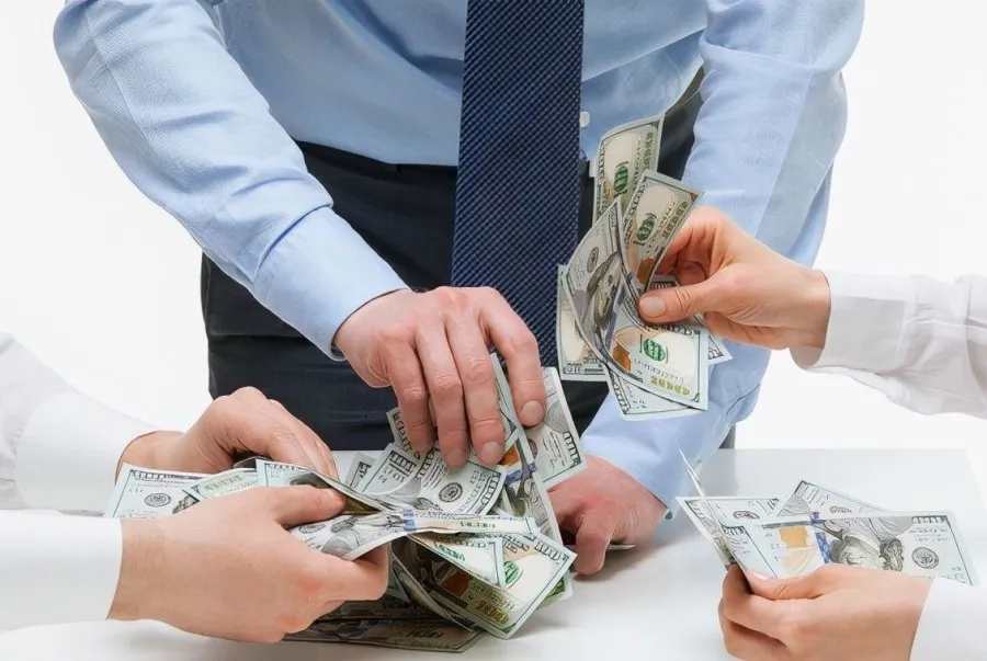 Cinco gigantes se reparten el mercado de la publicidad online y el quiénes son dice mucho sobre cómo han cambiado las cosas