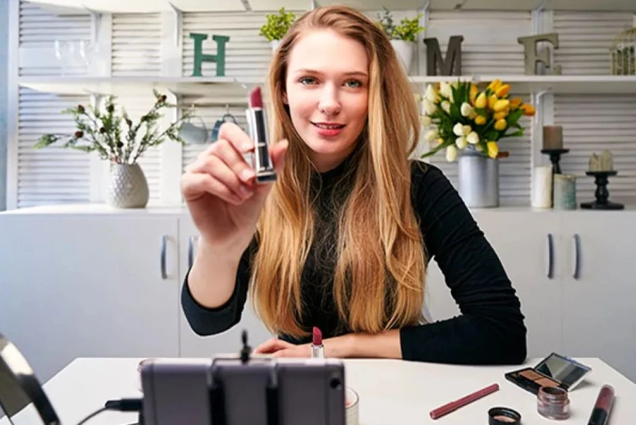 Influencers y prescriptores de marca: ¿por qué confiamos en sus recomendaciones y por qué han ganado tanta popularidad en las estrategias de marketing?