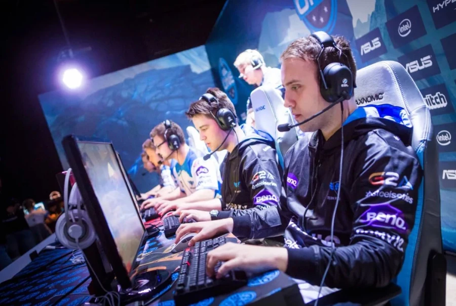 Gobiernos de todo el mundo cambian sus políticas para apoyar los eSports: La gran oportunidad para las marcas y la industria del marketing y la publicidad